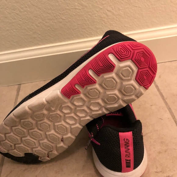 Nike Running Shoes - Picture 4 of 4